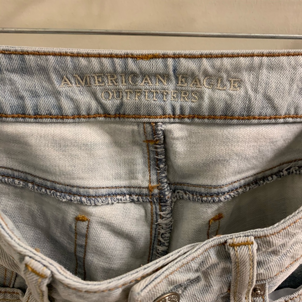 American Eagle Ripped Cropped Jeans - Picture 2 of 4